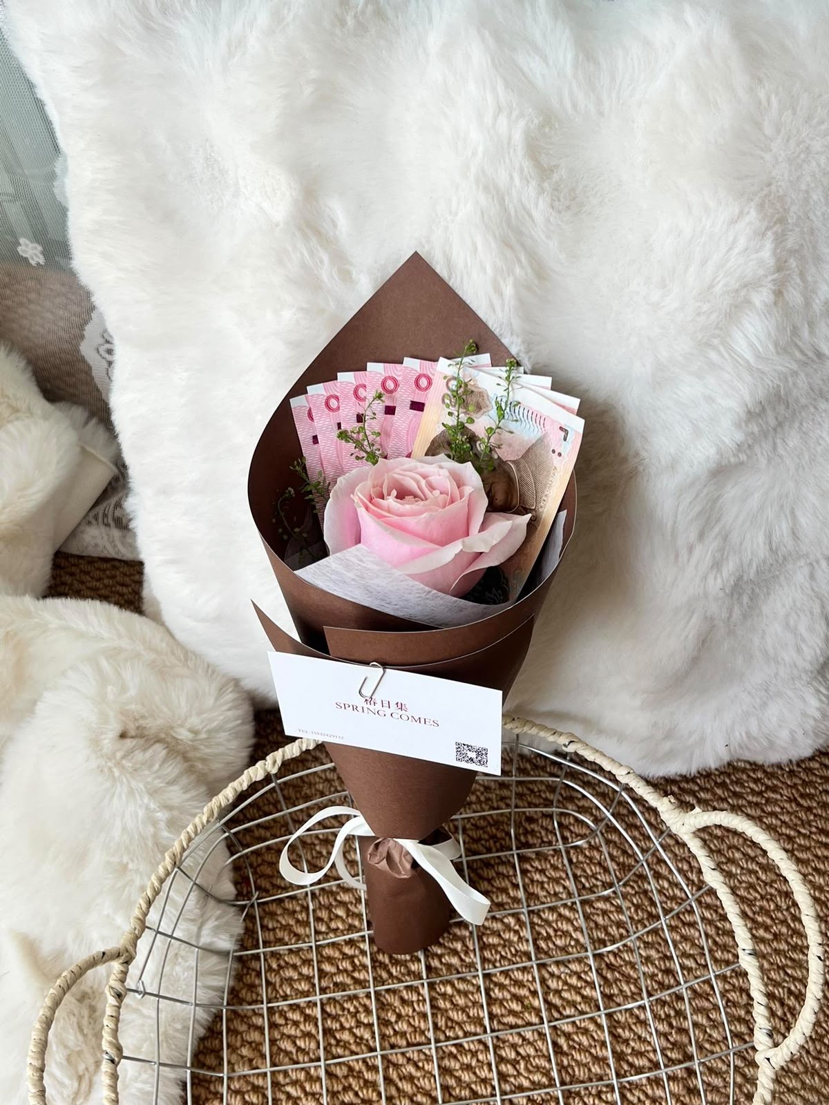 单支玫瑰向日葵(Fresh Single Rose & Sunflower | Real Gift Delivered to the Streamer)